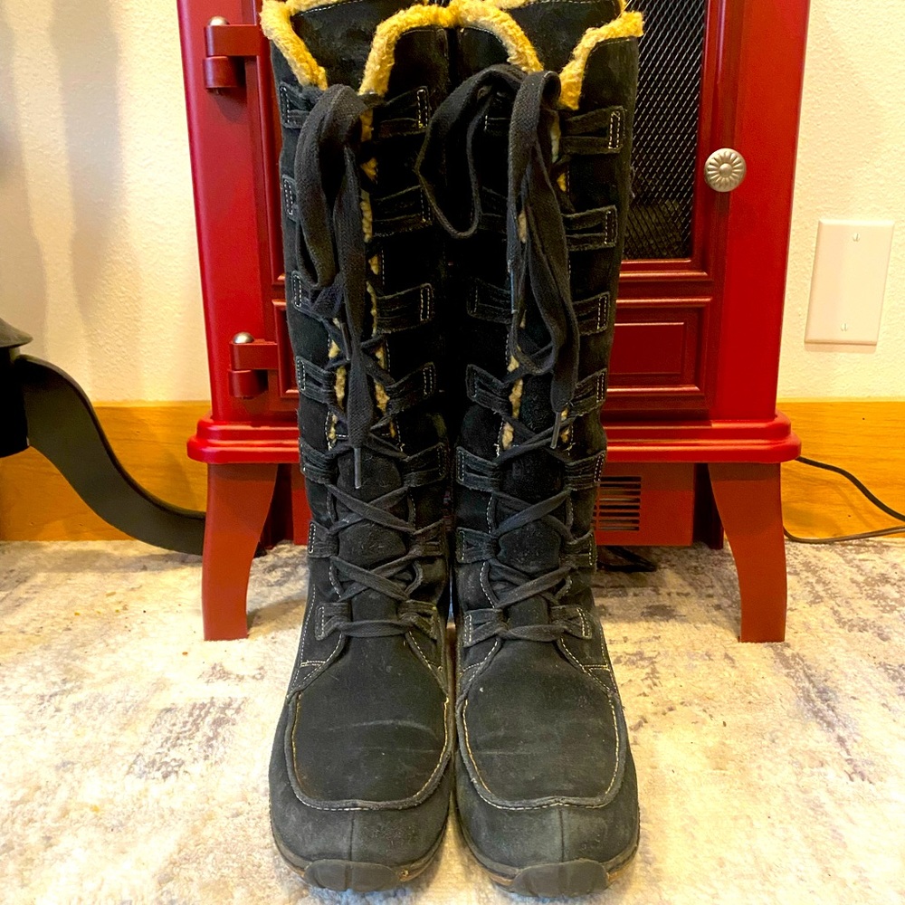 Size 10M Ladies Leather Timberland Lace-Up Snow Boots